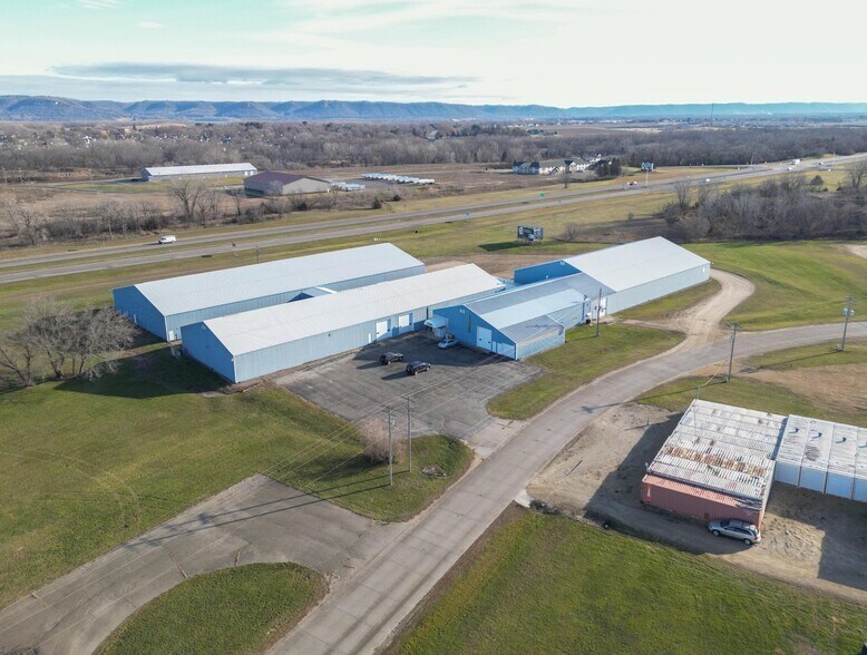 More Photos Of 170 Industrial Ct, Wabasha Warehouse For Lease