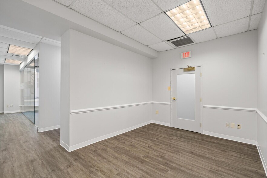 More Photos Of 1311 Dolley Madison Blvd, McLean Office For Lease