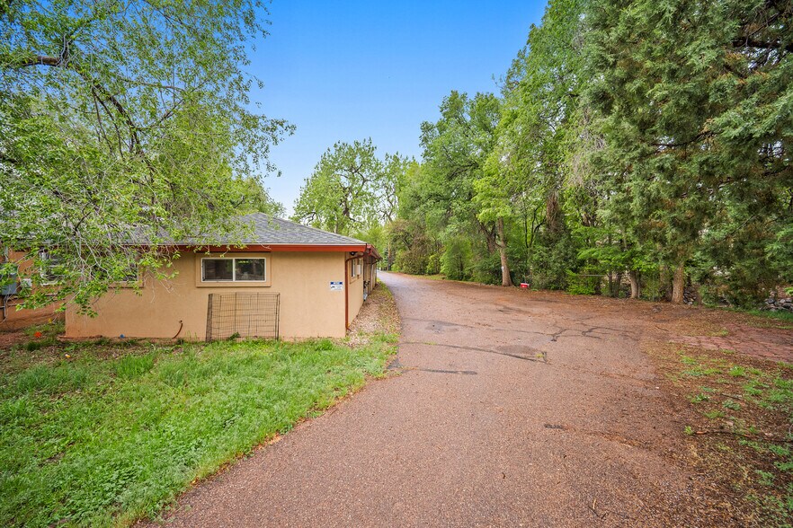 More Photos Of 110 El Paso Blvd, Manitou Springs Apartments For Sale