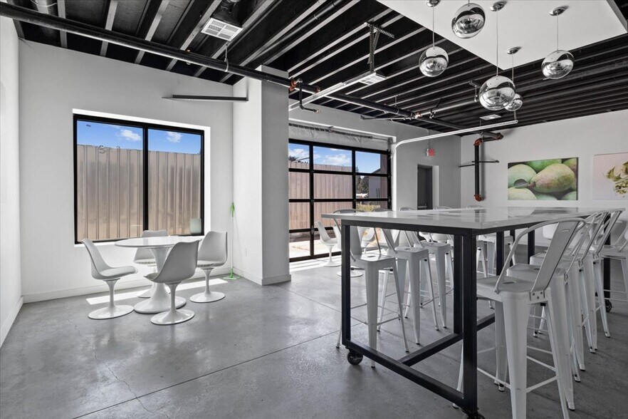 More Photos Of 3030 Lower Mill Dr, Hood River Industrial For Sale