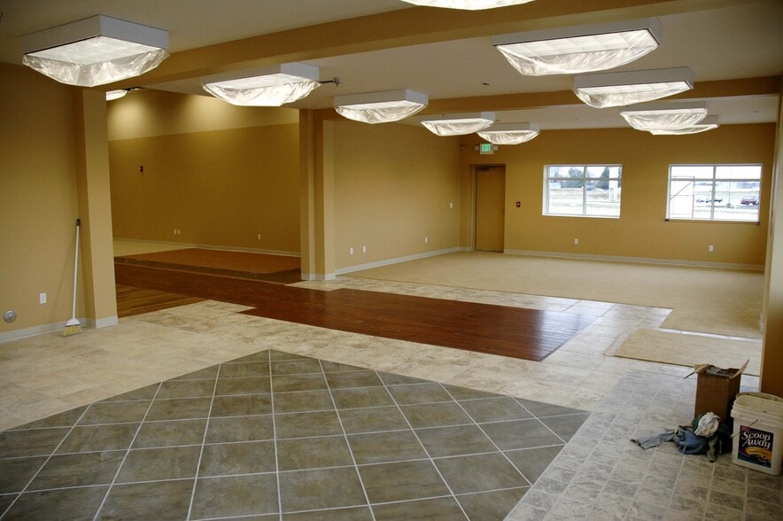 More Photos Of 1385 Admiral Pl, Ferndale Warehouse For Lease