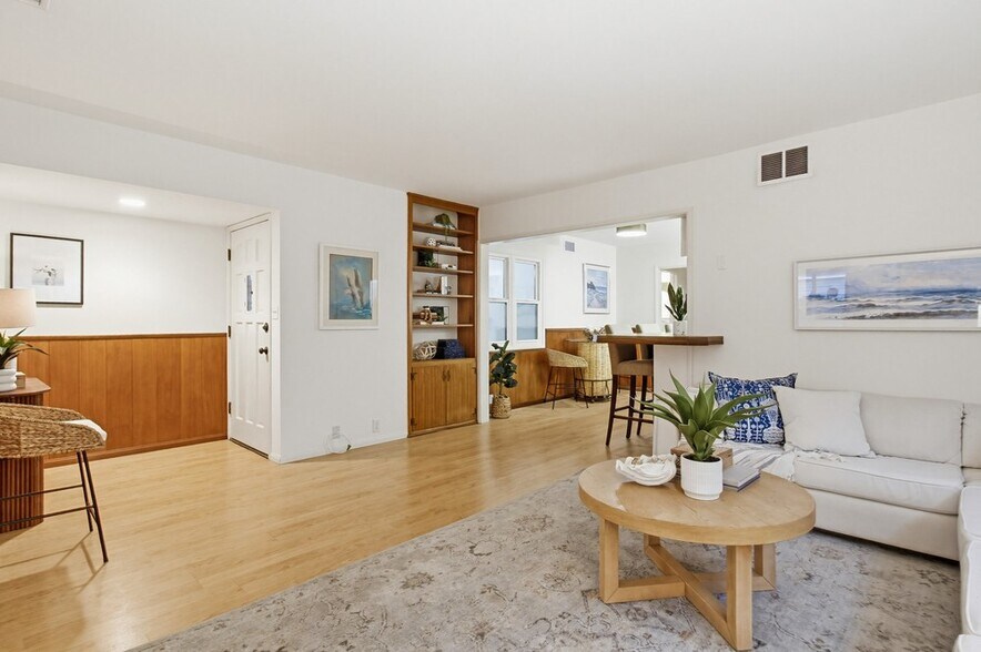 More Photos Of 829 Avalon Ct, San Diego Apartments For Sale