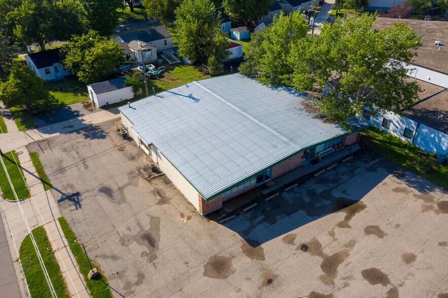 More Photos Of 4801 N Welcome Ave, Minneapolis Freestanding For Sale