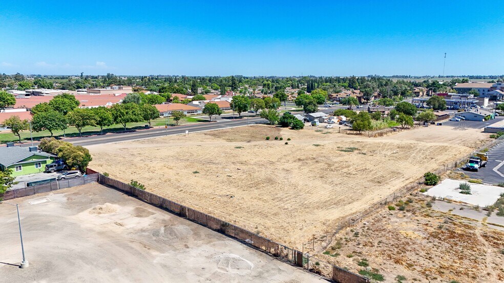 More Photos Of 125 N Parsons Ave, Merced Land For Sale