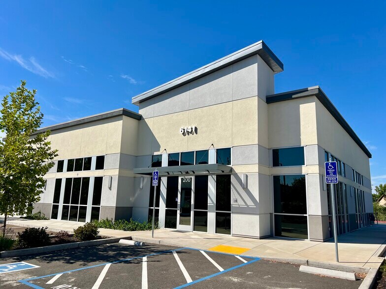 More Photos Of 6101-6151 Pacific St, Rocklin Unknown For Lease