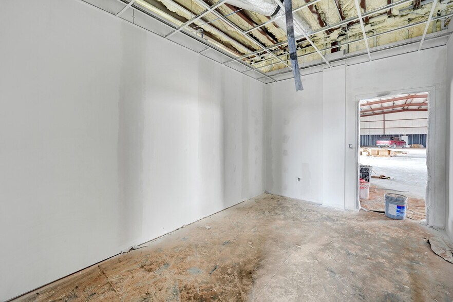 More Photos Of 5902 County Rd 135 rd, Midland Warehouse For Sale