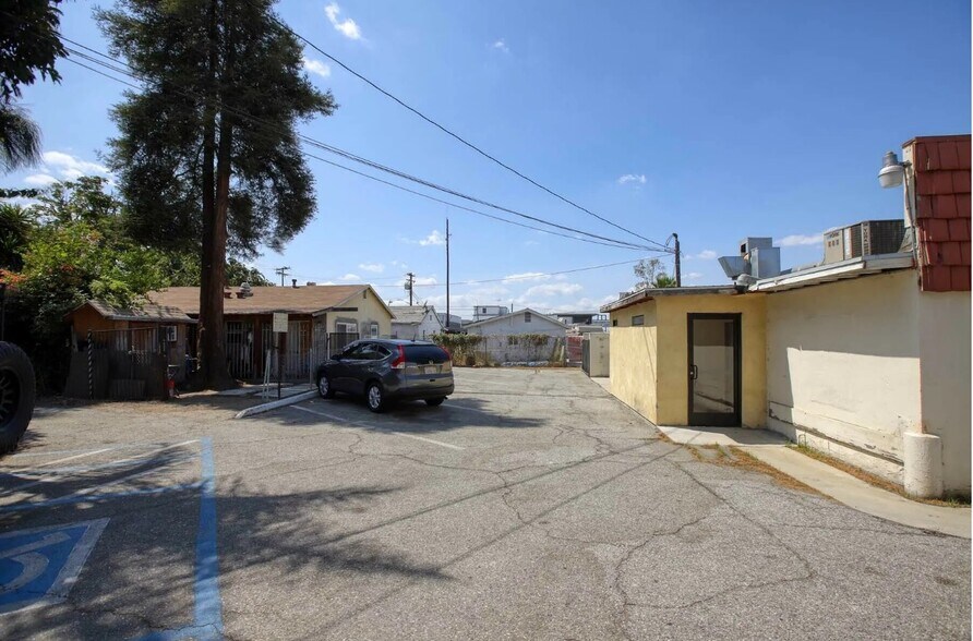 More Photos Of 11218 Garvey Ave, El Monte General Retail For Sale