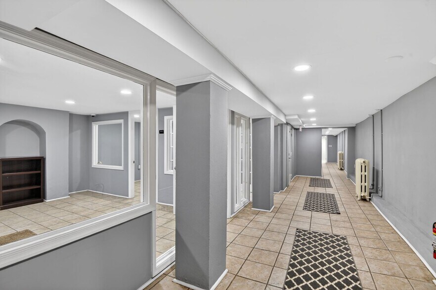 More Photos Of 1115 Massachusetts Ave NW, Washington Office For Lease