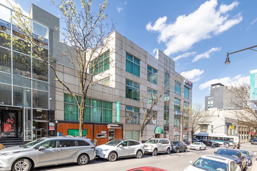More Photos Of 3660 Main St, Flushing Office For Lease