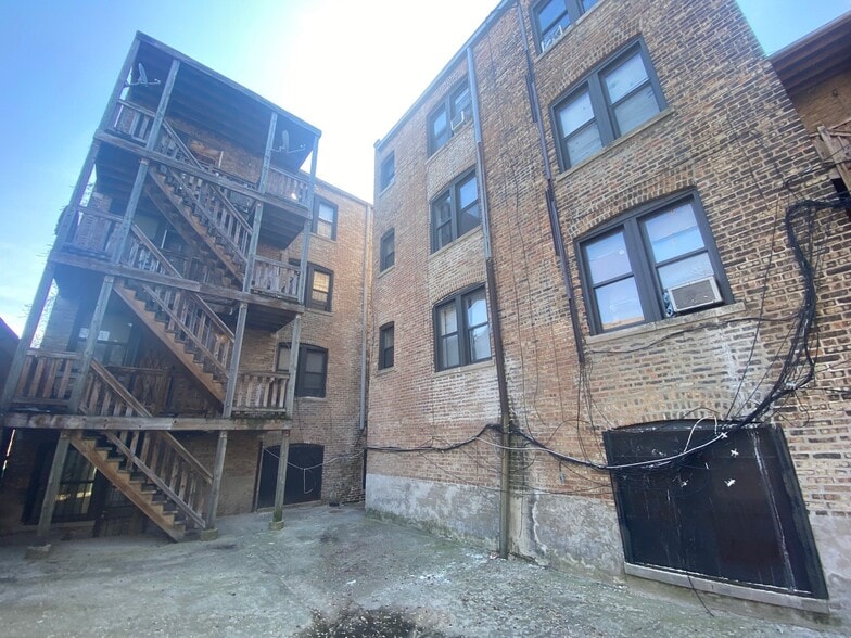 More Photos Of 8156 S Laflin St, Chicago Apartments For Sale