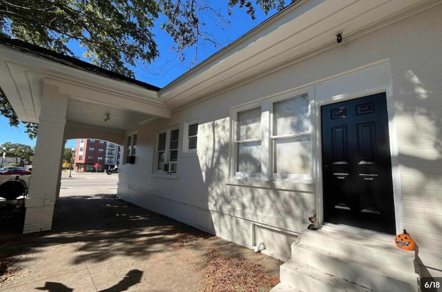 More Photos Of 2620 Main St, Columbia Apartments For Sale