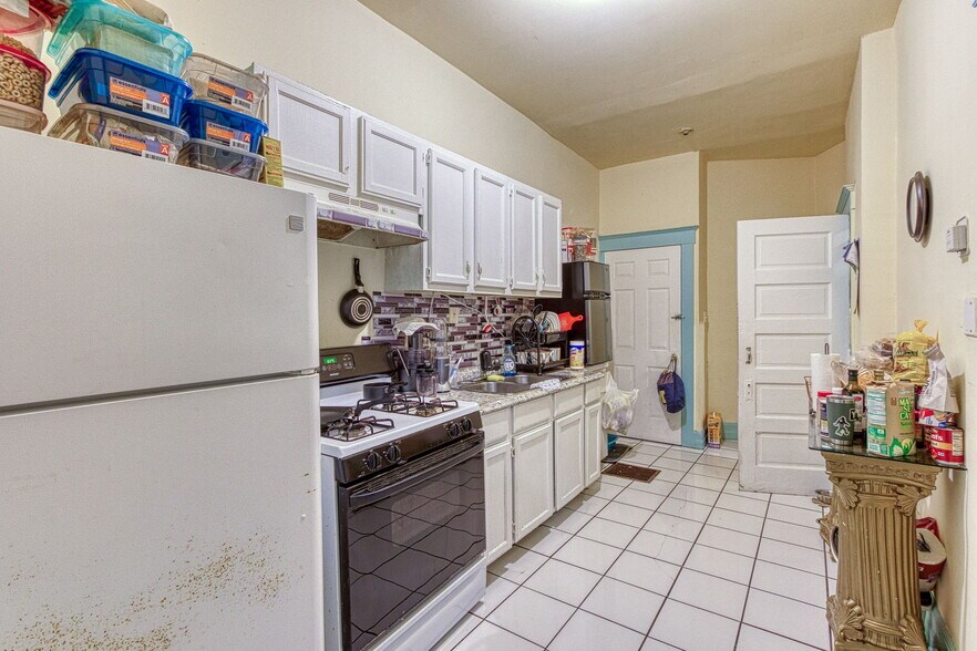 More Photos Of 423 W Grand Blvd, Detroit Apartments For Sale