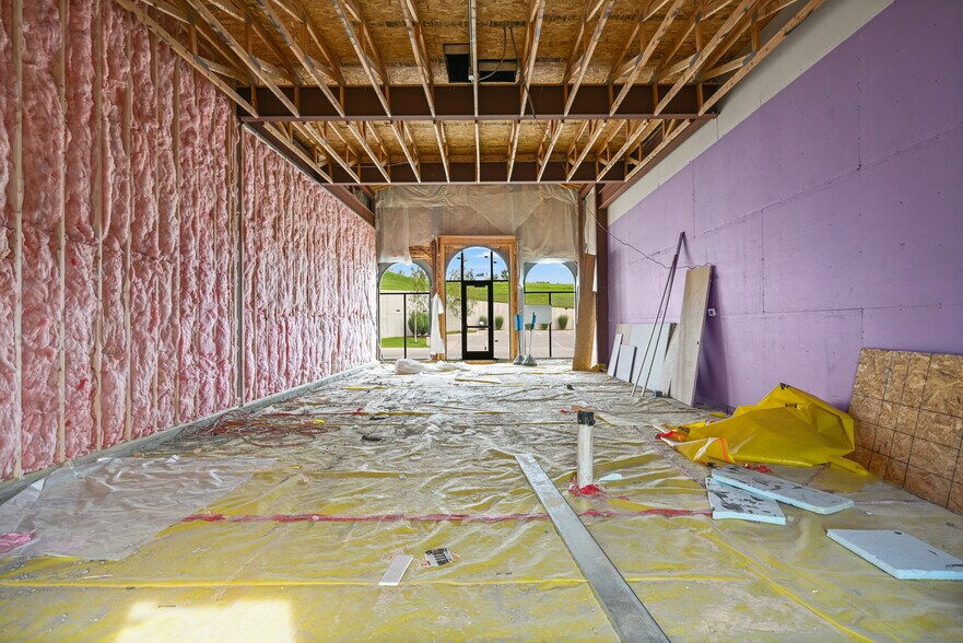 More Photos Of 6689 Boulder Brook Ct, Dubuque Medical For Lease