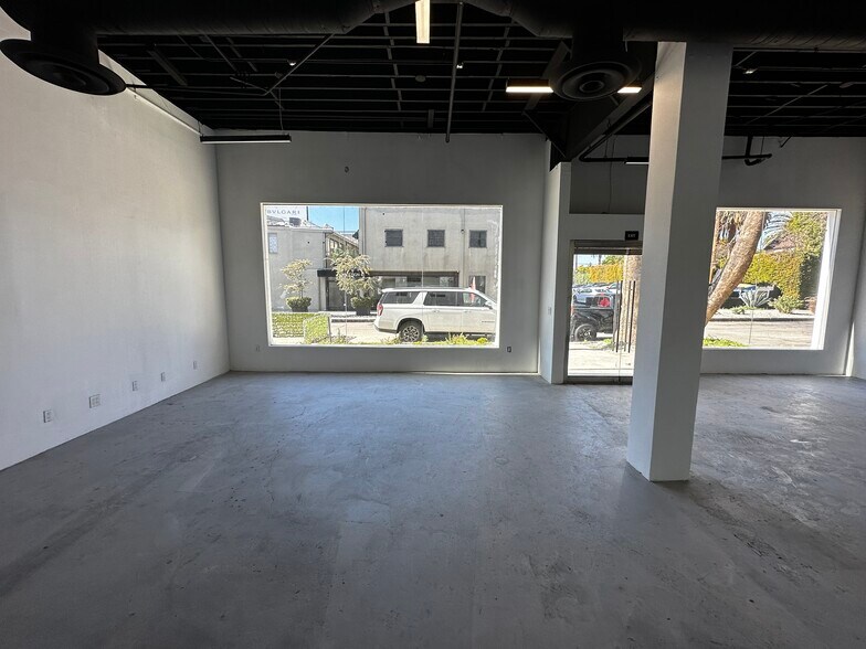 More Photos Of 304-314 N Harper Ave, Los Angeles Storefront Retail Office For Lease