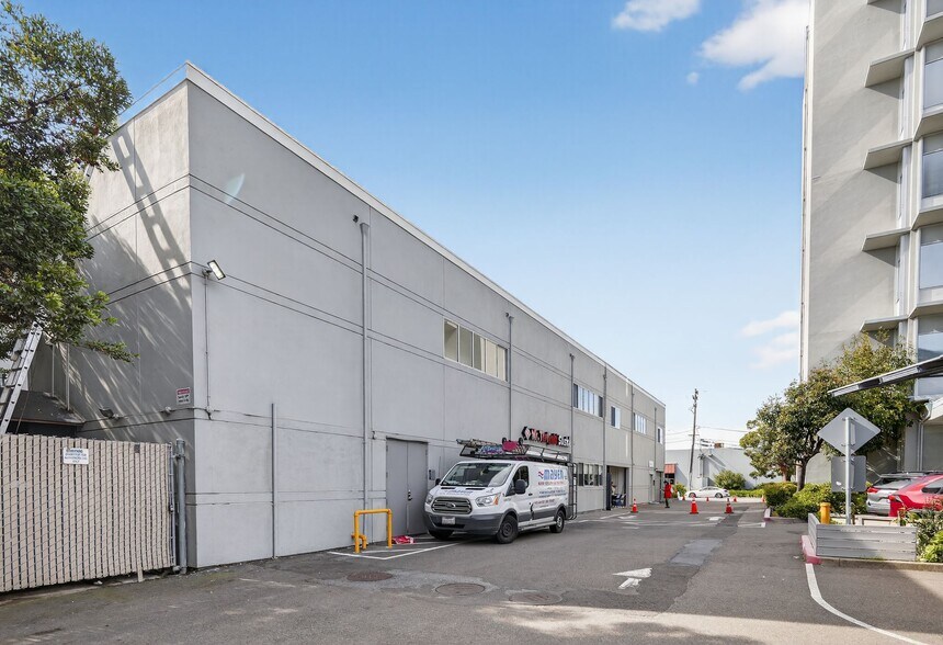 More Photos Of 851 Burlway Rd, Burlingame Office For Sale