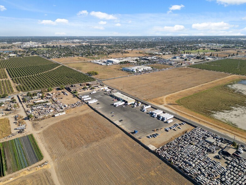 More Photos Of 2428 West Ave, Fresno Industrial For Sale
