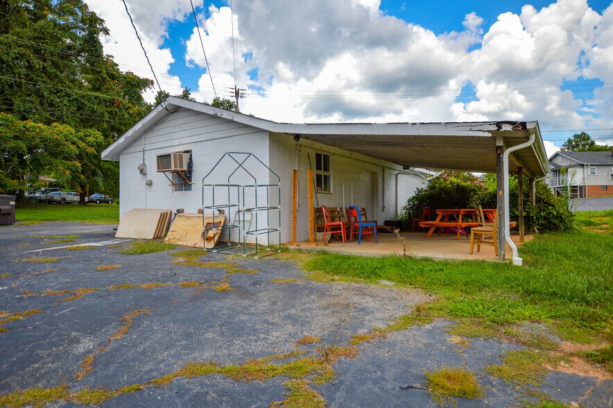 1520 S Scales St, Reidsville, NC 27320 Religious Facility For Sale