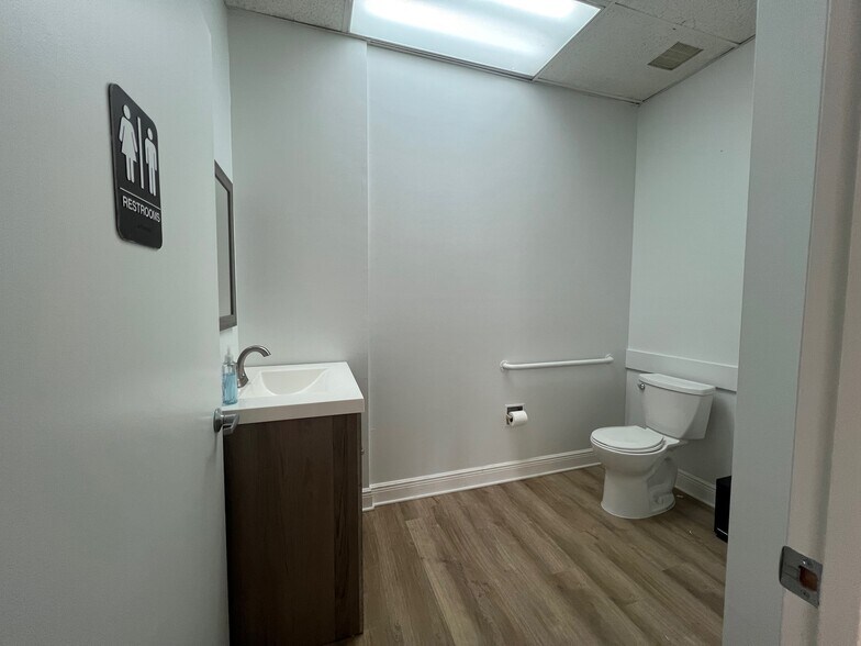 More Photos Of 1465 S Fort Harrison Ave, Clearwater Office For Lease