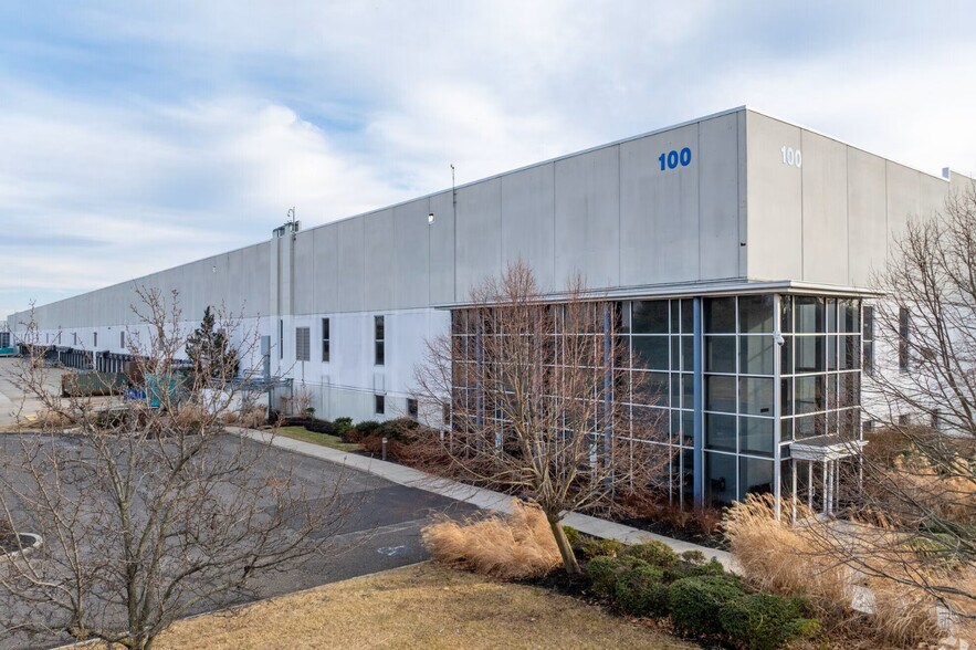 More Photos Of 140 Circle Dr N, Piscataway Manufacturing For Lease