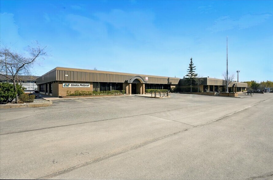 More Photos Of 7001 Jewel Lake Rd, Anchorage Office For Sale