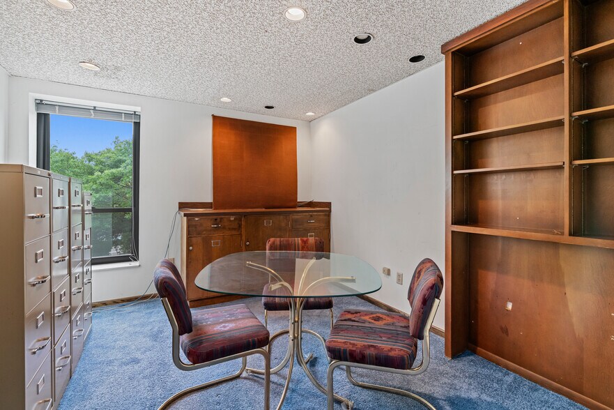 More Photos Of 600 McKnight Park Dr, Pittsburgh Office For Lease
