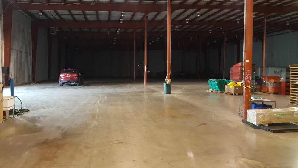 More Photos Of 11311 W Forest Home Ave, Franklin Distribution For Lease