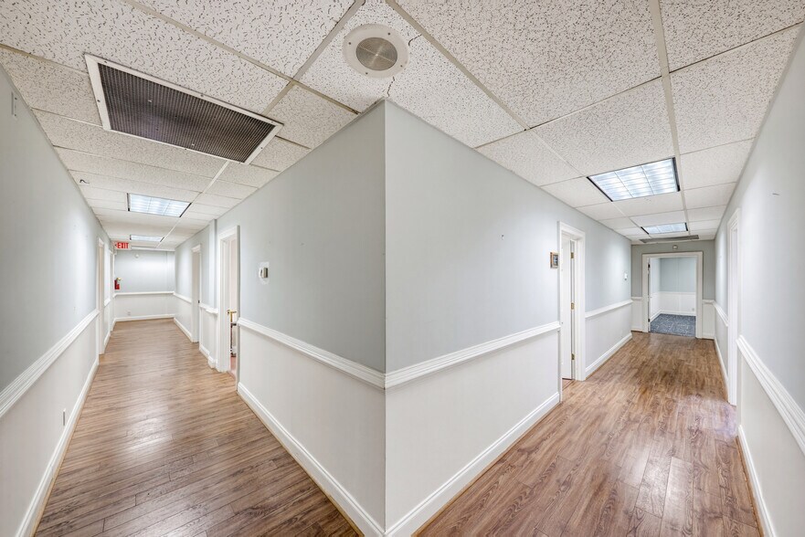 More Photos Of 2801 Clearview Pl, Doraville Office For Sale