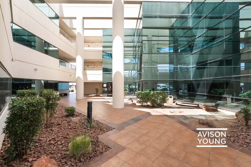 More Photos Of 2110 E Flamingo Rd, Las Vegas Medical For Lease