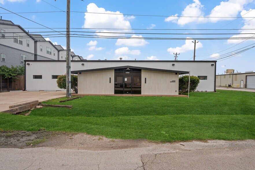 More Photos Of 6909 Grand Blvd, Houston Medical For Lease