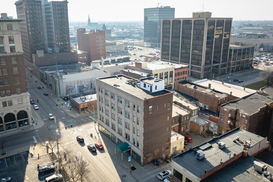 More Photos Of 405 N Huron St, Toledo Office For Sale