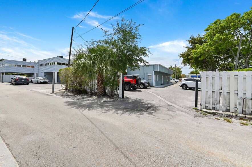 More Photos Of , Delray Beach Office For Sale