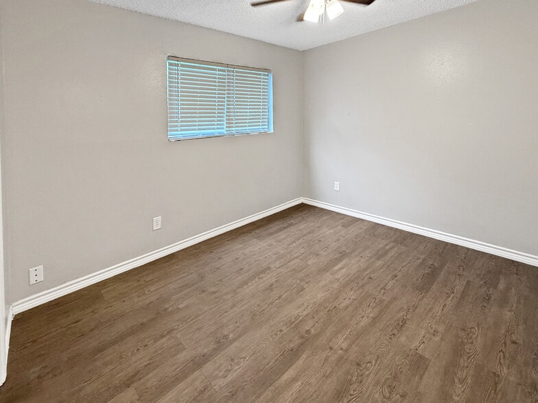 More Photos Of 401 Pinchback Rd, Beaumont Apartments For Sale