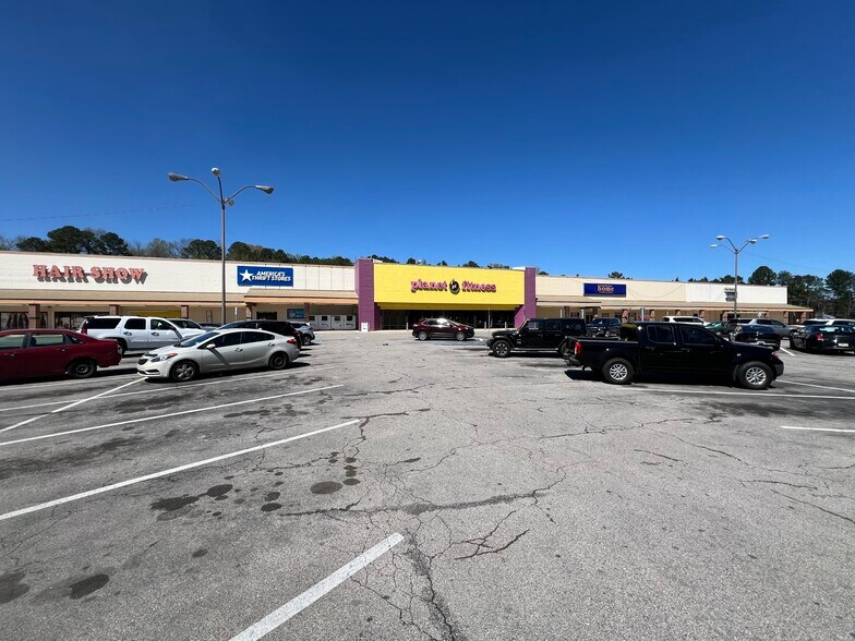 More Photos Of 500-560 West Town Plz, Bessemer Unknown For Lease