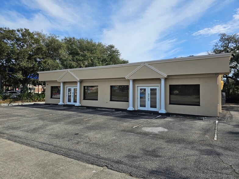 More Photos Of 907 S Woodland Blvd, Deland Office For Sale