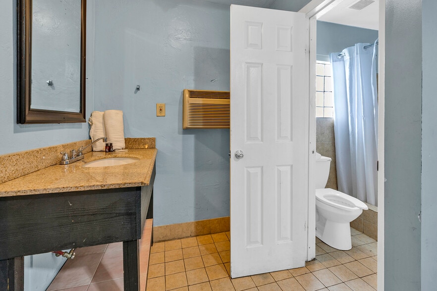 More Photos Of 1150 S Federal Hwy, Dania Beach Hotel For Sale
