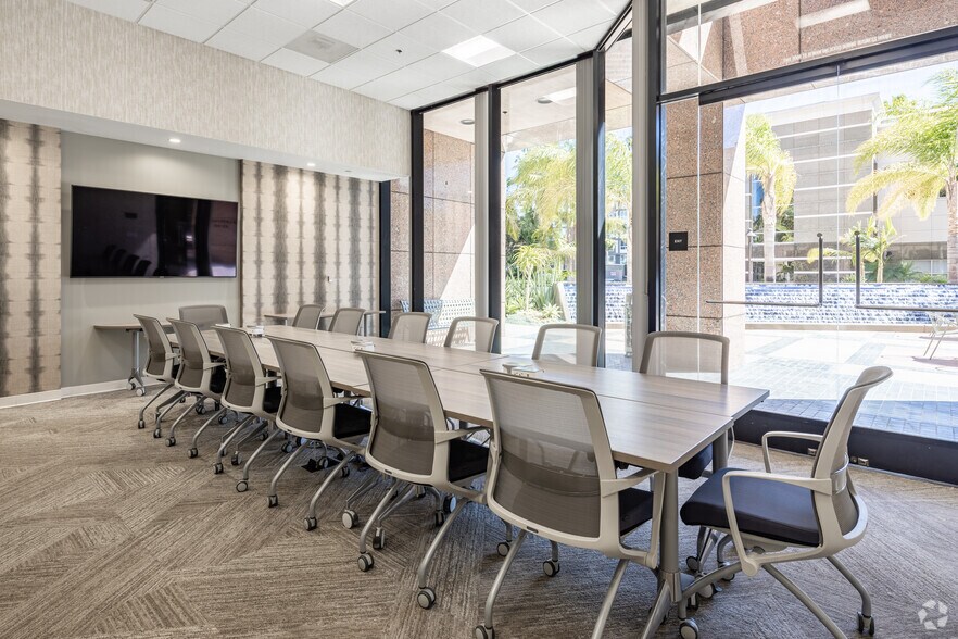 Photo of 9th Floor Ste 980