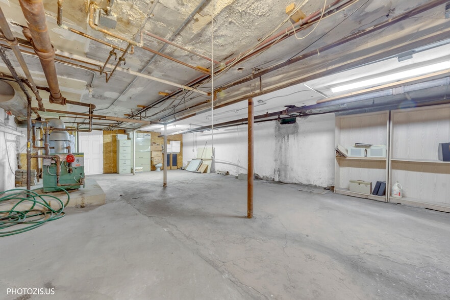 More Photos Of 6533 W North Ave, Oak Park Storefront Retail Office For Sale