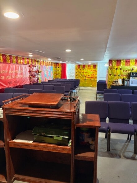 More Photos Of 22007 Merrick Blvd, Springfield Gardens Flex For Sale