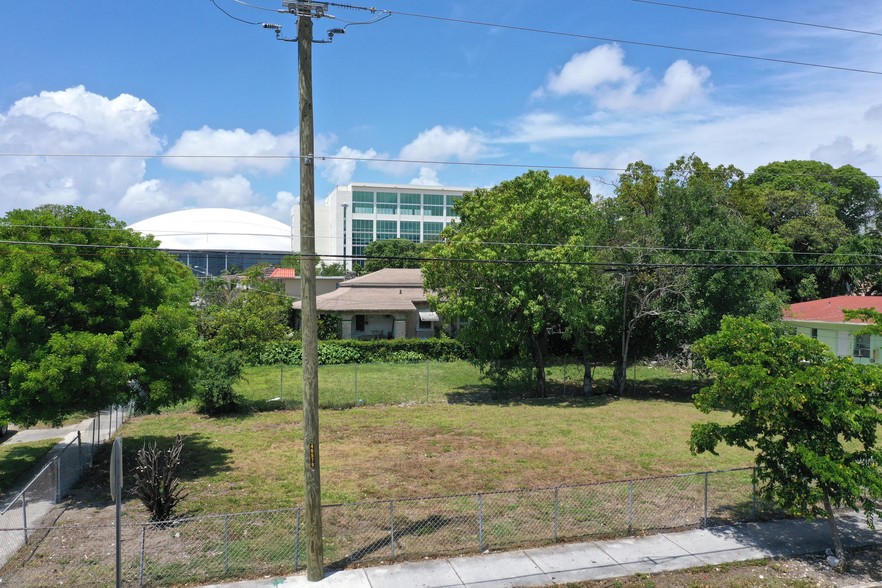 Primary Photo Of 1101 NW 5th St, Miami Land For Sale