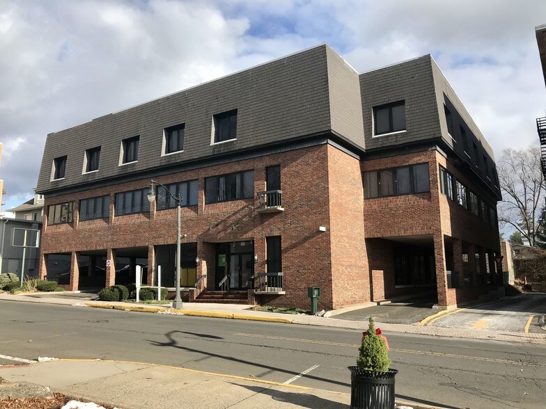 More Photos Of 245 Main St, Ridgefield Park Office For Lease