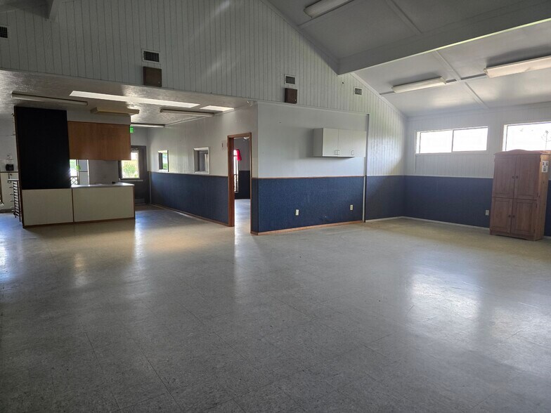 More Photos Of 205 River North Blvd, Stephenville Medical For Lease