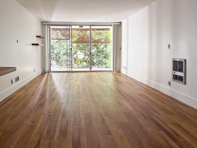 More Photos Of 901 Ocean Ave, Santa Monica Apartments For Sale