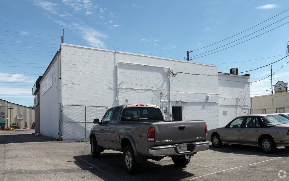 More Photos Of 5306-5310 N Keystone Ave, Indianapolis Unknown For Lease