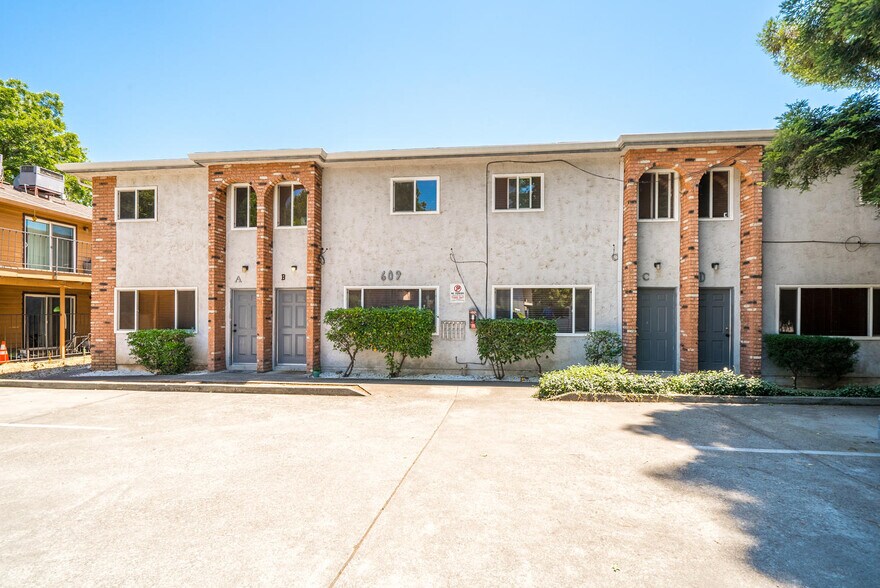 Primary Photo Of 609 Rancheria Dr, Chico Apartments For Sale