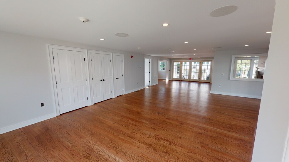 More Photos Of 113 Washington St, Morristown Office For Sale