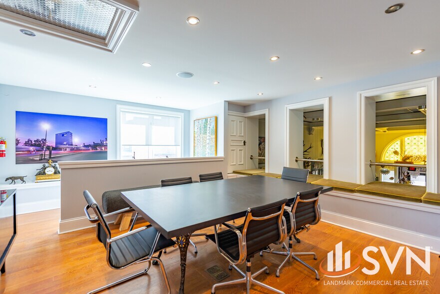 More Photos Of 118 W Main St, West Dundee Bank For Sale