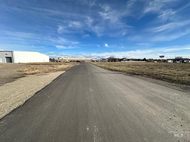 More Photos Of TBD SE Goodfellow St, Ontario Land For Sale