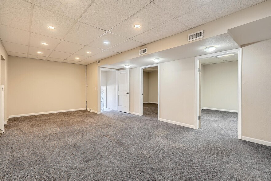 More Photos Of 5900-5910 E Colfax Ave, Denver Storefront Retail Office For Lease