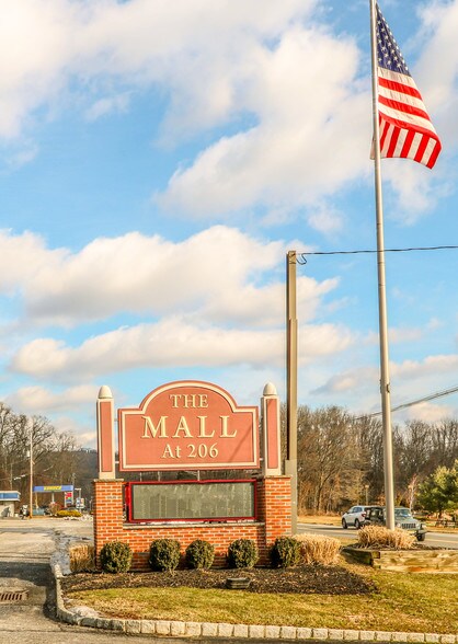 More Photos Of 240 US Highway 206, Flanders Restaurant For Lease