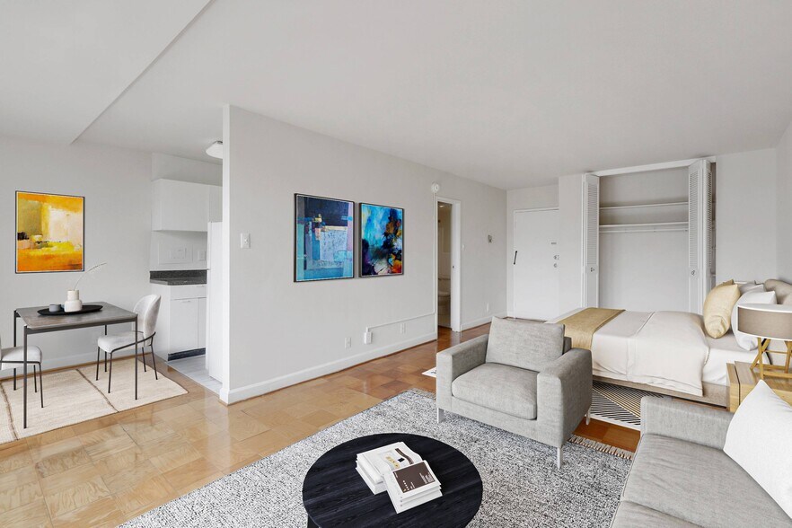 More Photos Of 5055 Seminary Rd, Alexandria Apartments For Lease